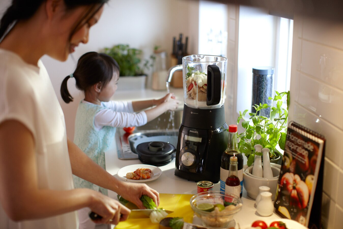 Koktajler z funkcją gotowania PHILIPS Avance Collection HR2099/90 + przepisy