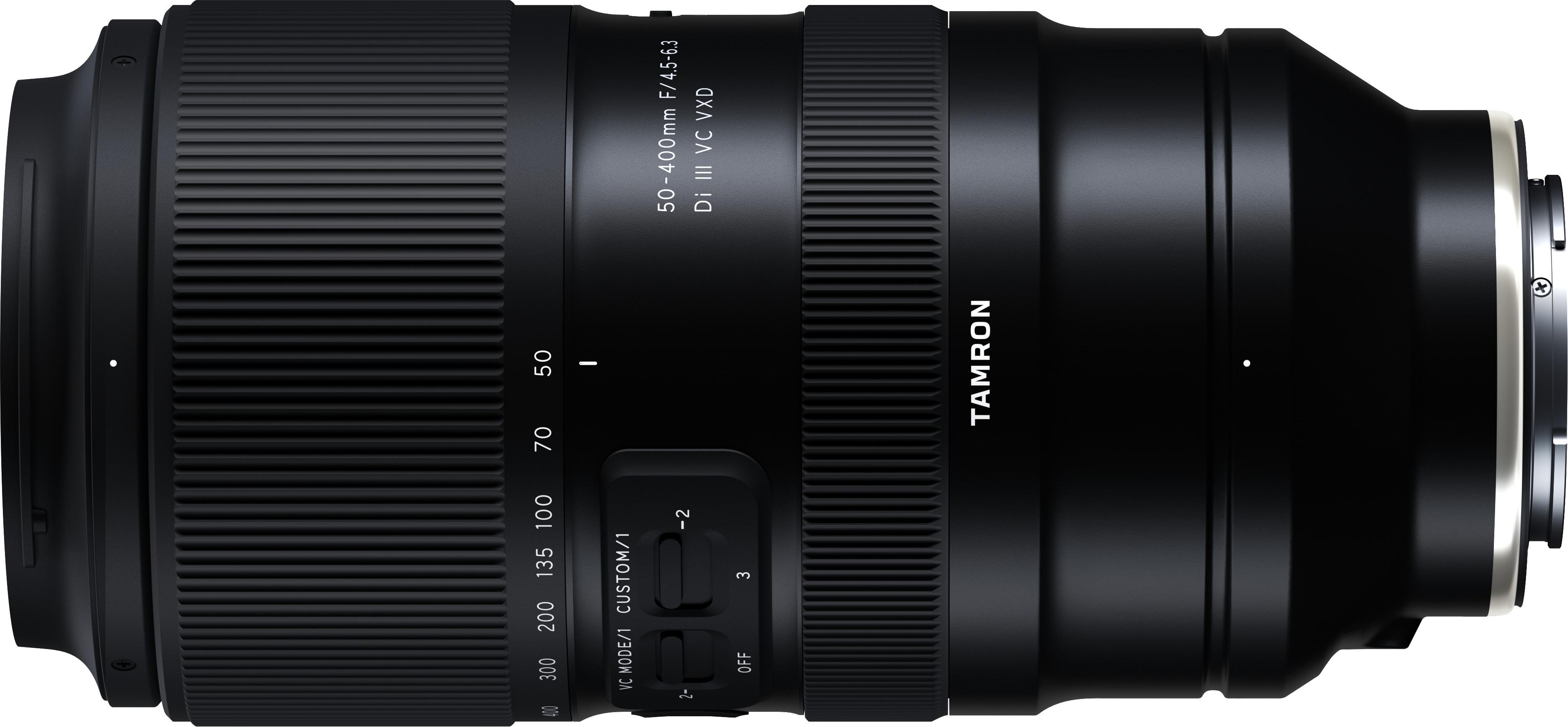 Obiettivo Tamron nero 50-400mm con ghiere messa a fuoco e zoom, interruttori.