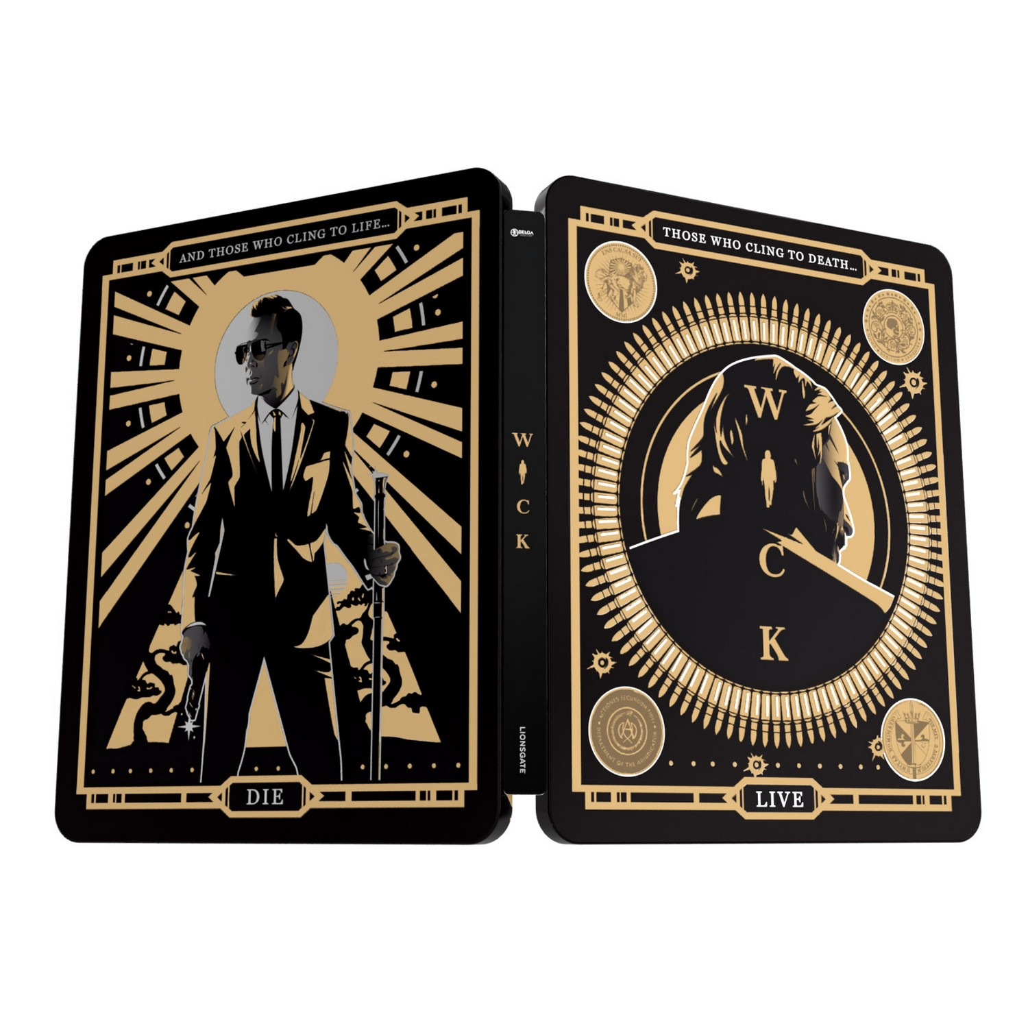 John Wick filmhoes open, met cover art en titel op de rug. Zwart en goud.