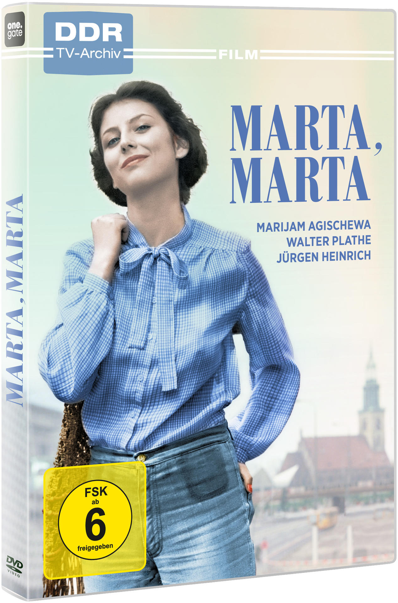 DVD-Cover des Films Marta, Marta. Frau in blauem Hemd, Gebäude im Hintergrund.