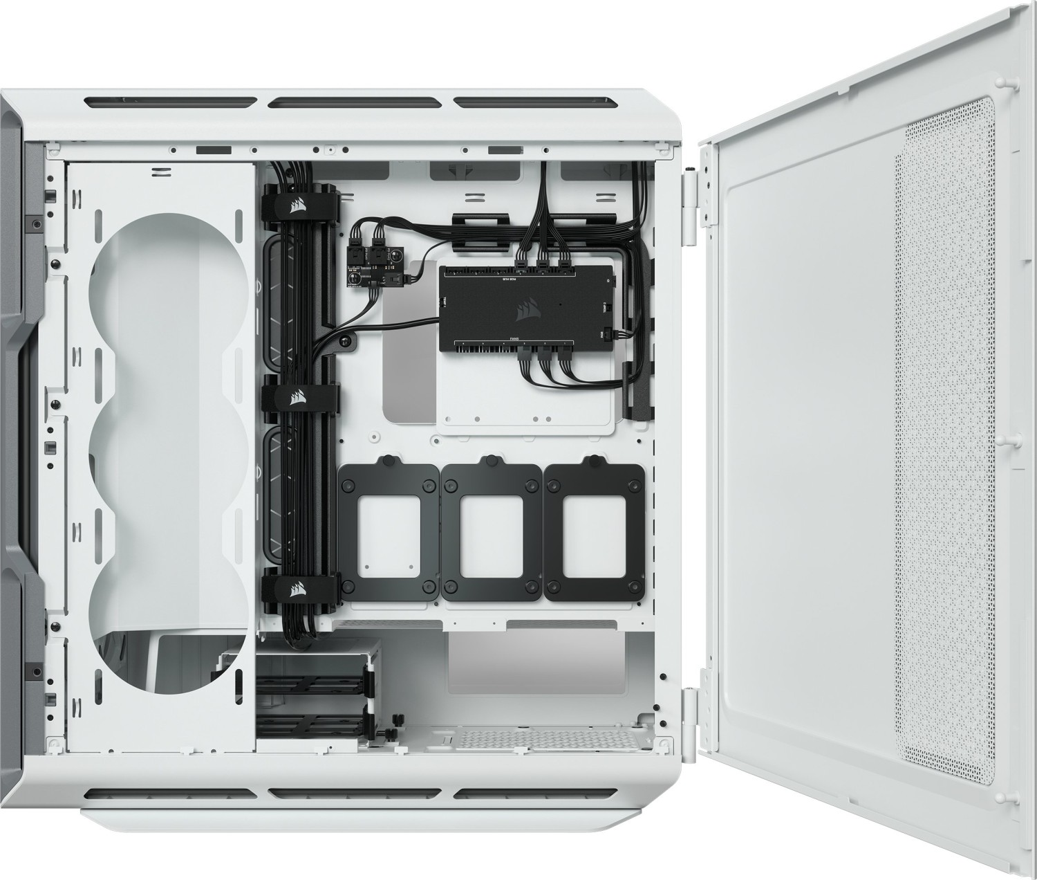 Offenes weißes Computergehäuse-Inneres, das Komponenten, Kabel und Montagebereiche zeigt.