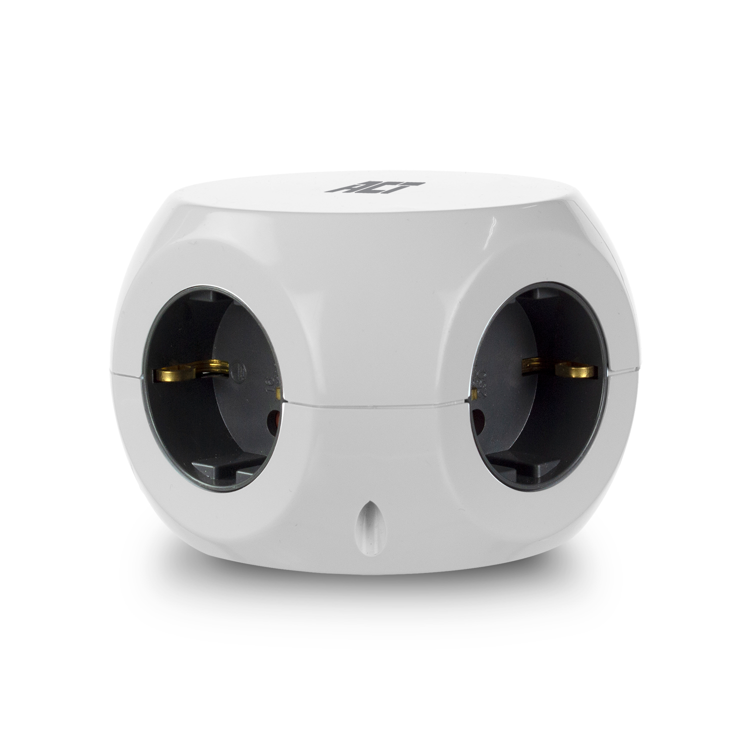 Witte kubus stroomadapter met 2 stopcontacten. Witte achtergrond. Twee stopcontacten zichtbaar.