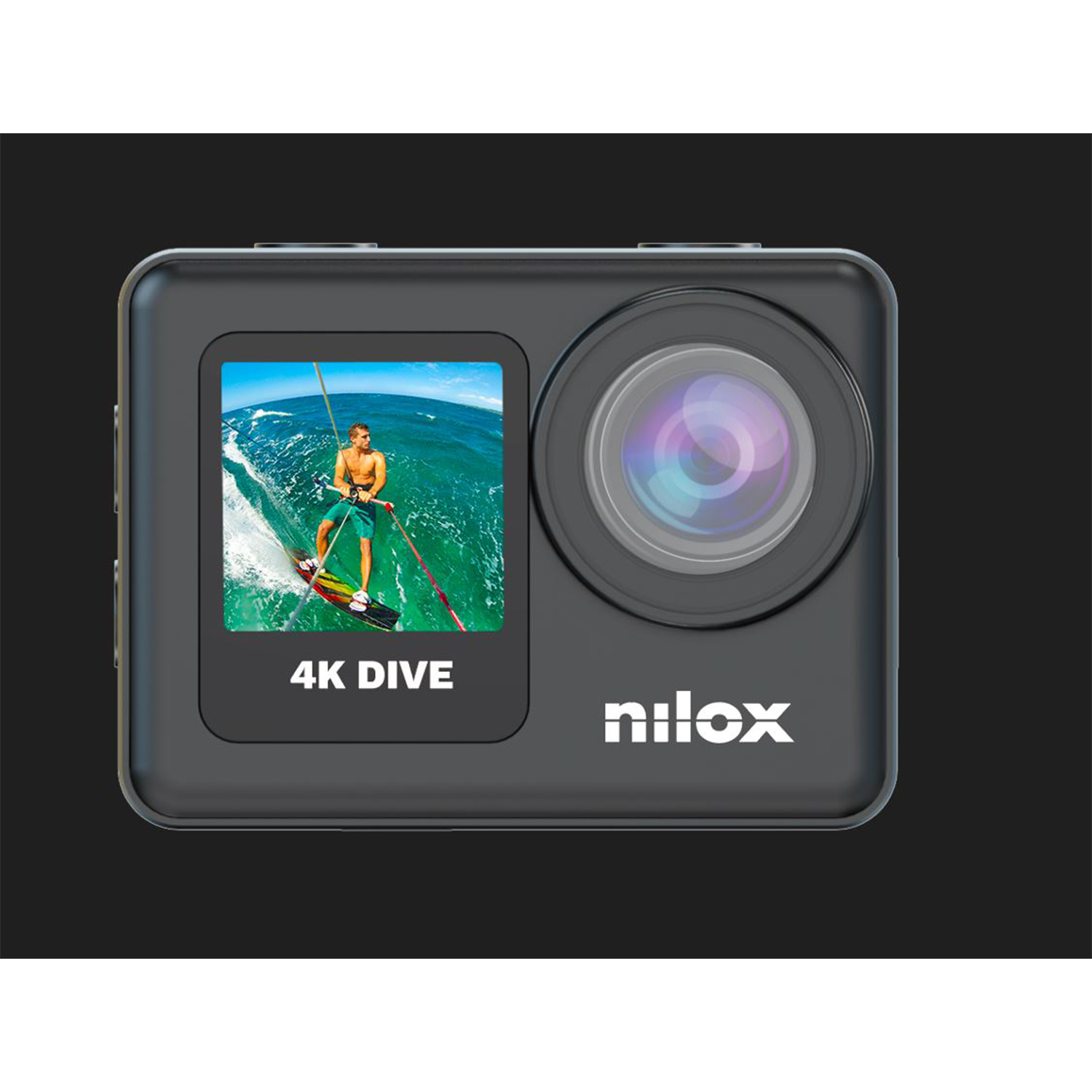 Una action cam nera con schermo che mostra un surfista. La fotocamera riporta la scritta 'NILOX'.