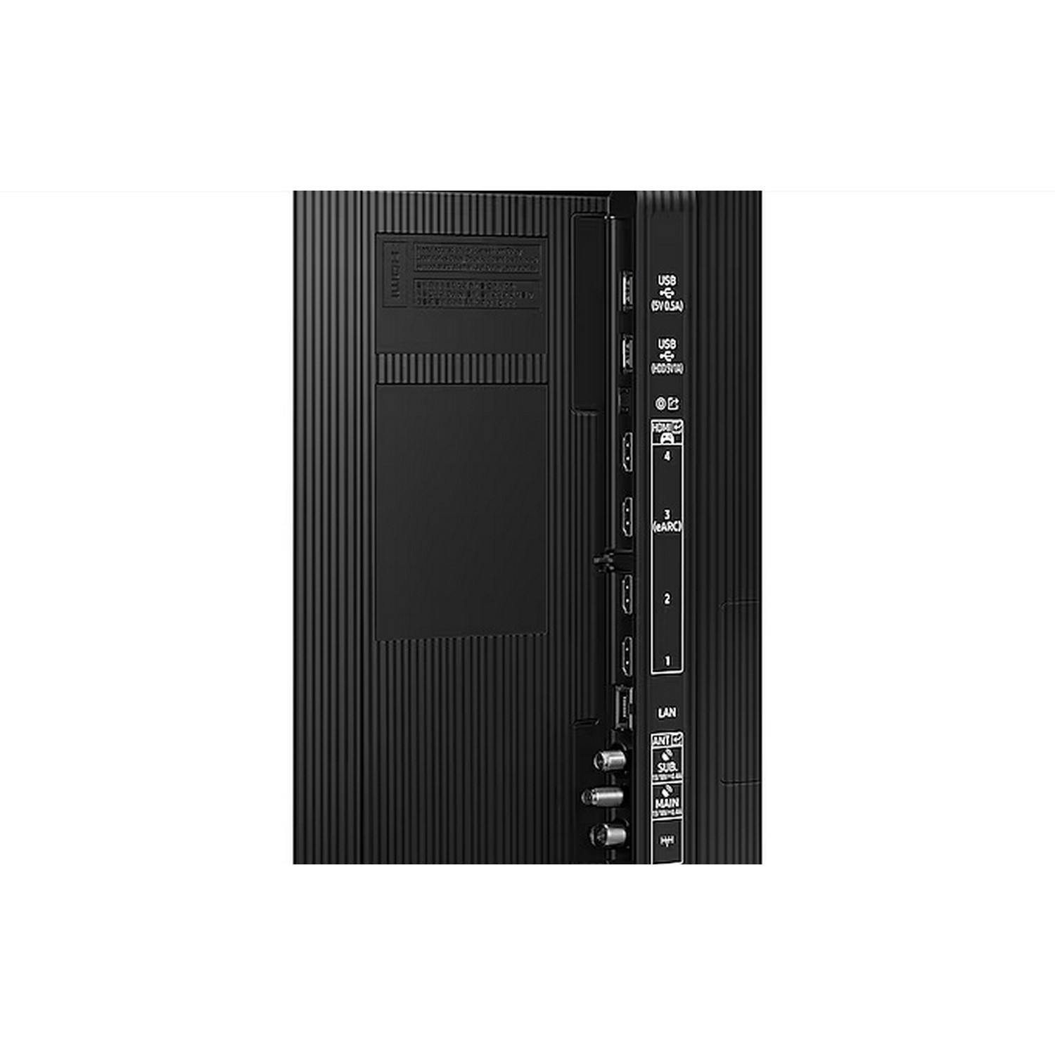 Panneau arrière d'un téléviseur noir avec ports: HDMI, USB, LAN, antenne et autres.