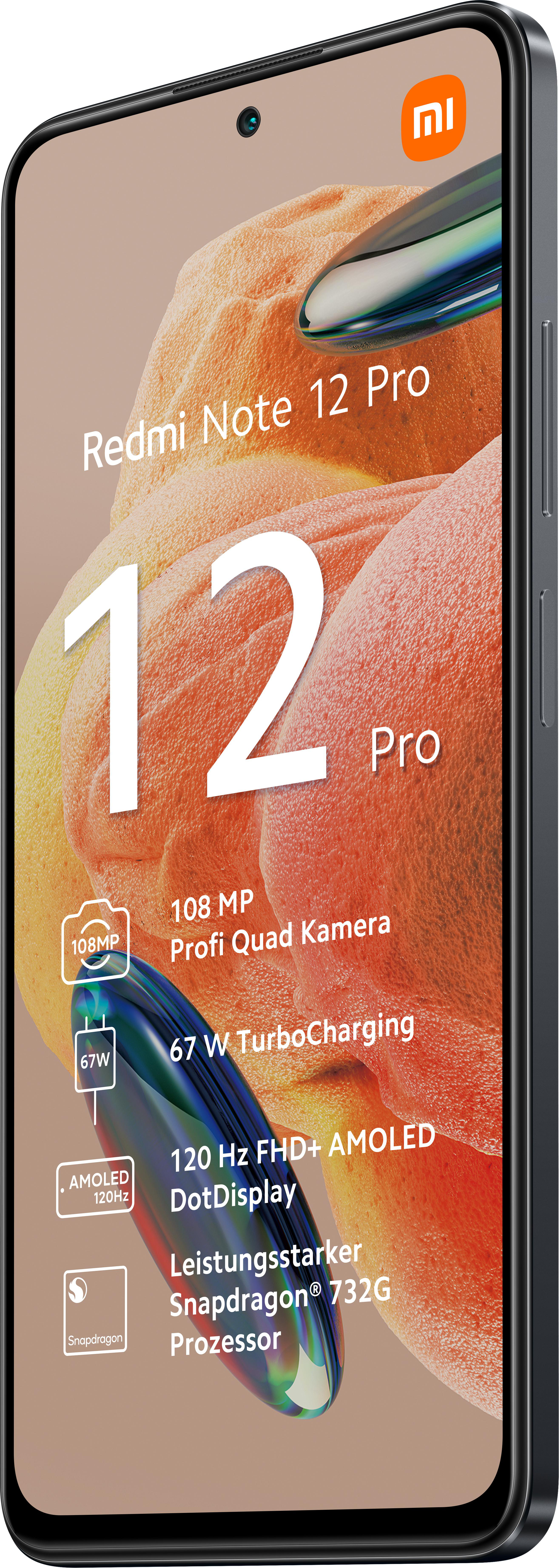 Ein schwarzes Smartphone mit großem Display. Das Telefon zeigt die Modelldetails des Redmi Note 12 Pro.