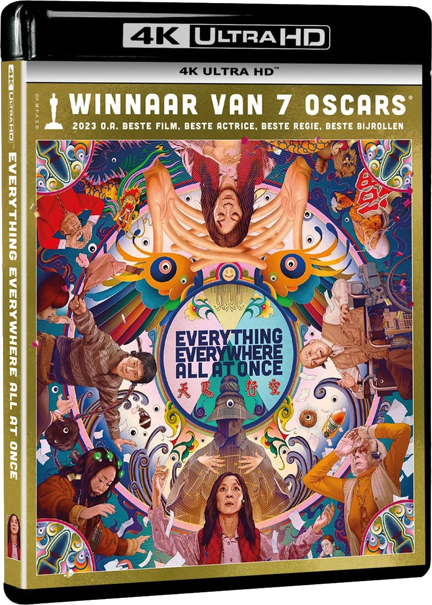 Couverture de film avec texte et images, gagnant 7 Oscars, 'Everything Everywhere All at Once'.