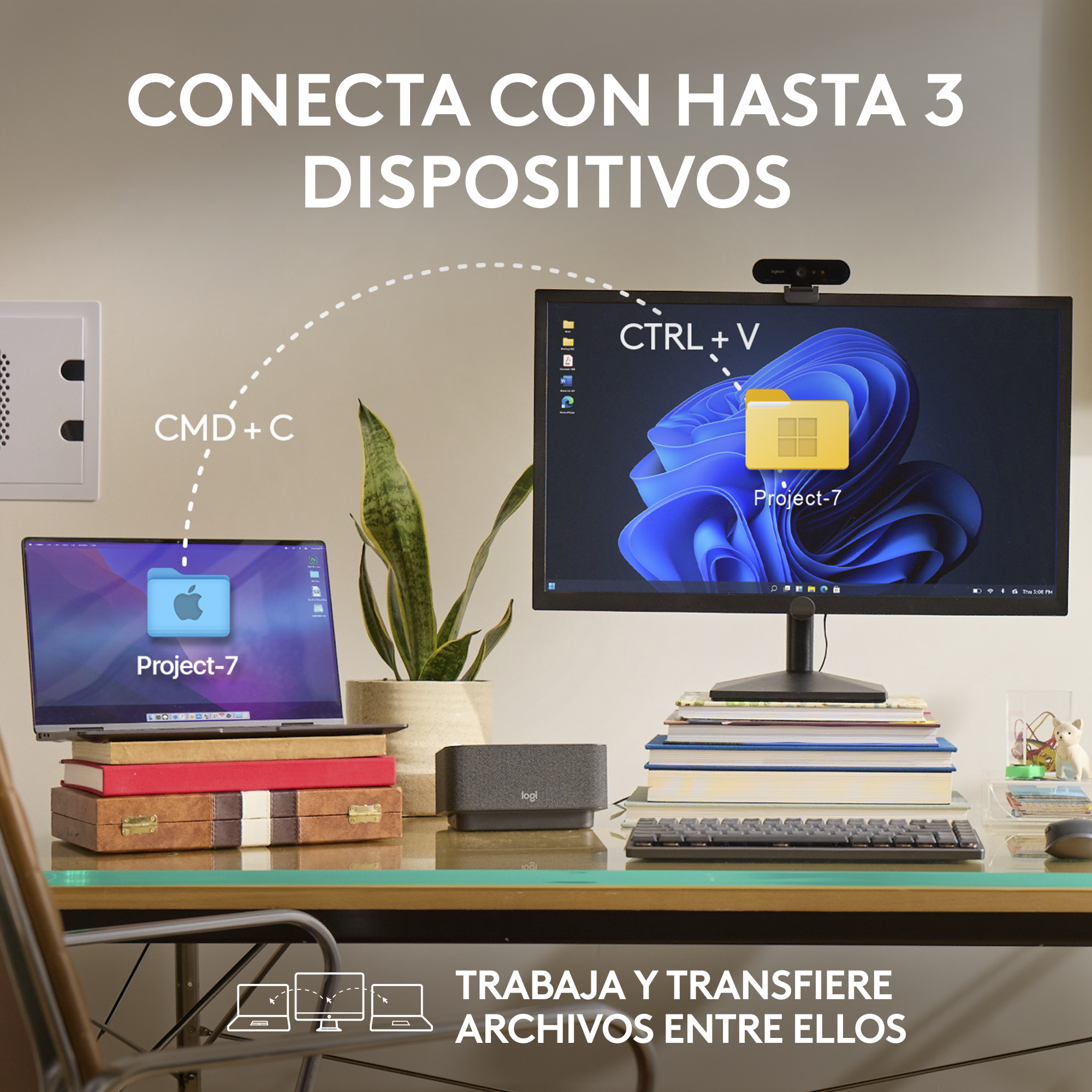 Un portátil y un monitor conectados, mostrando una transferencia de archivos entre dispositivos. Texto: 'Conecta hasta 3 dispositivos'.