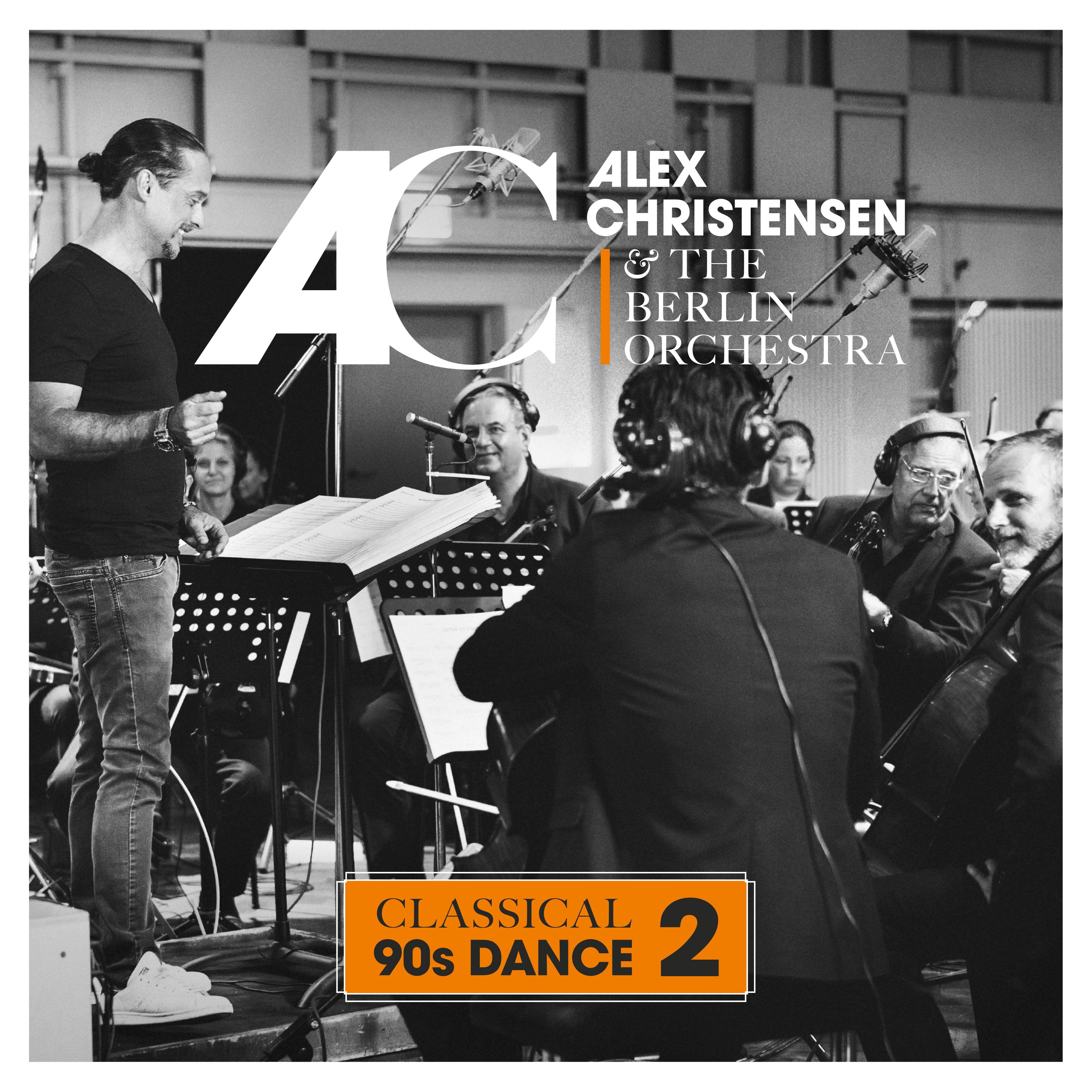 Alex Christensen & The Berlin Orchestra Albumcover. Leute in einem Studio. Schwarz und weiß.