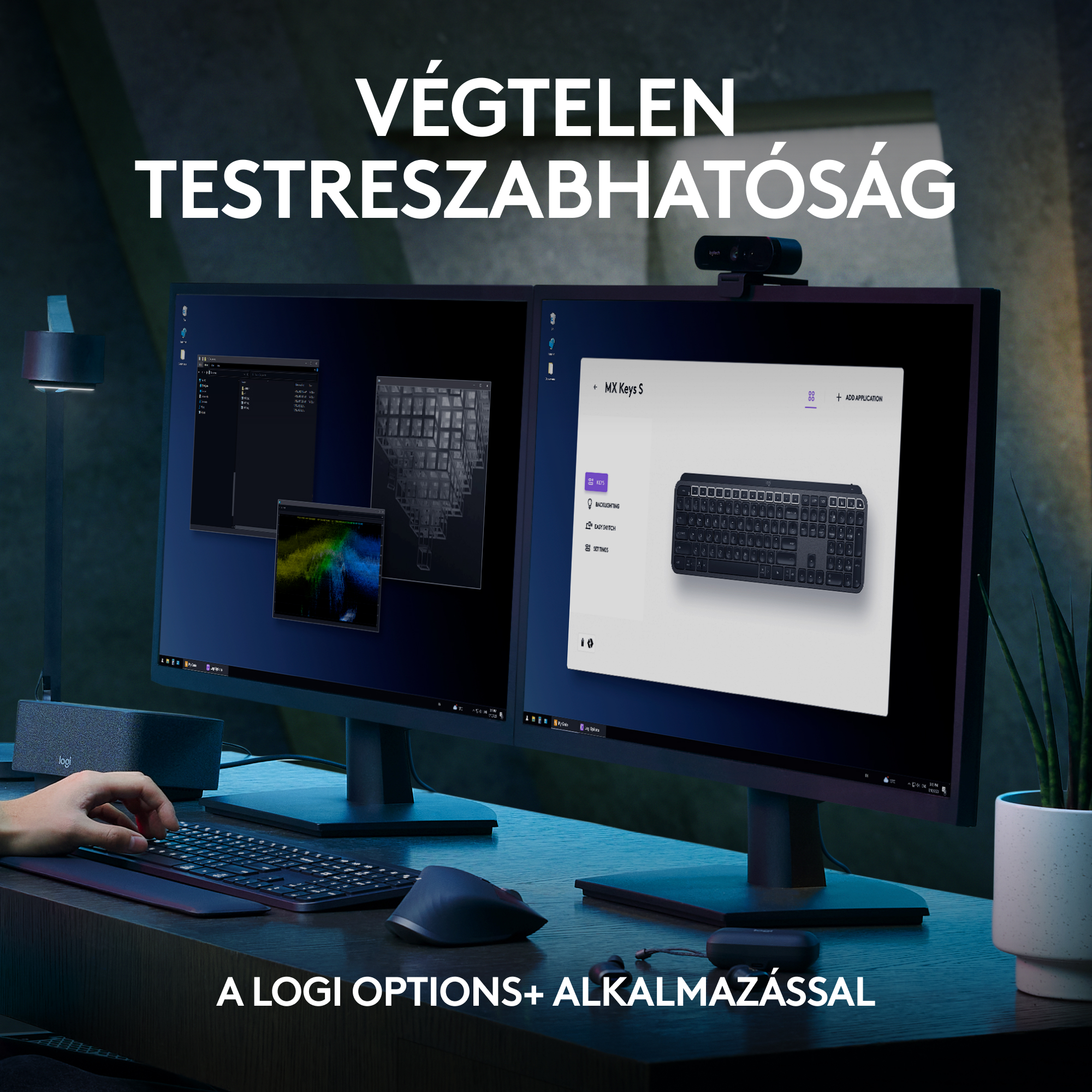 Két számítógép-monitor szoftverfelületeket, billentyűzetet, egeret és asztali beállítást jelenít meg.