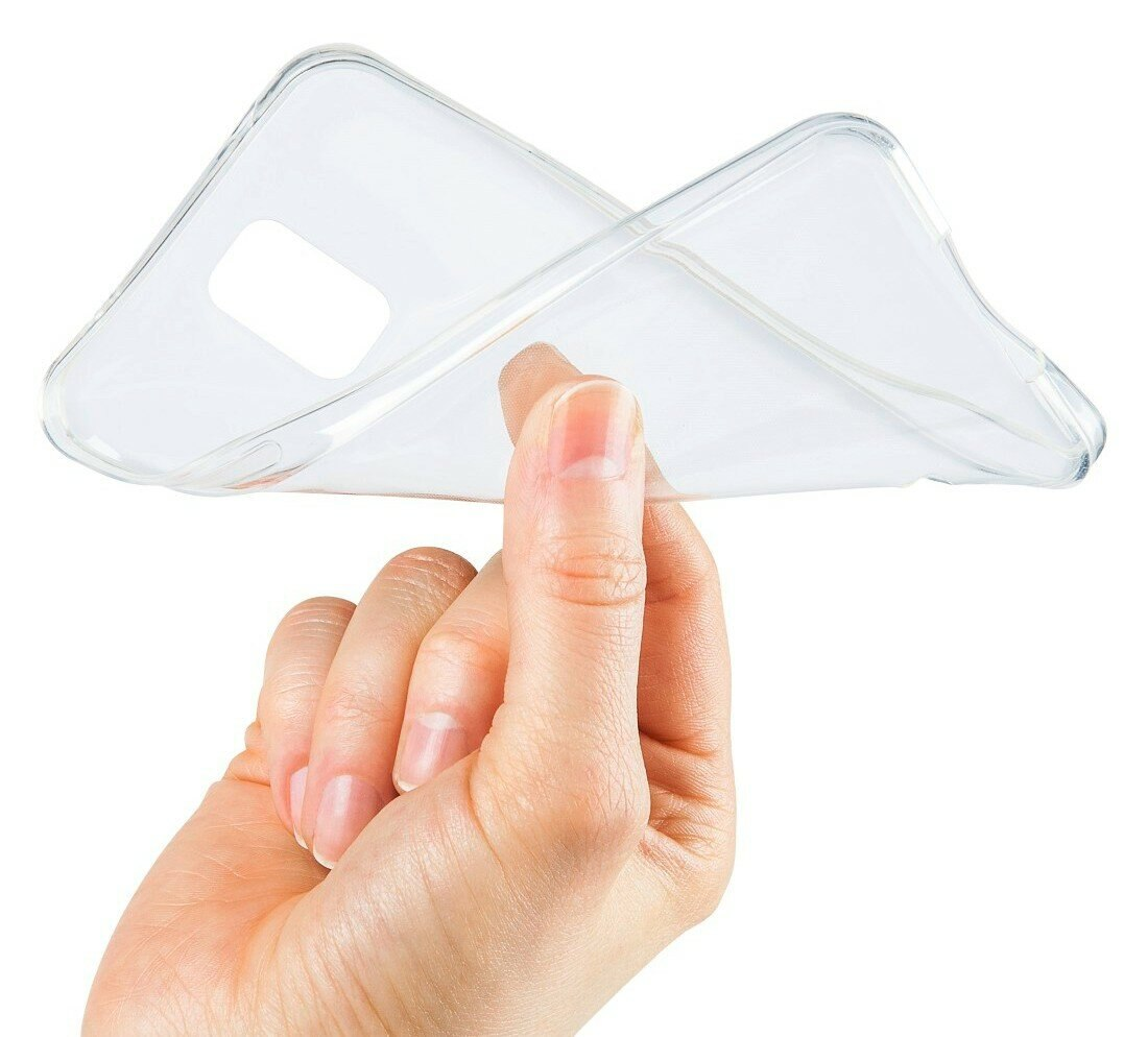 Dłoń trzymająca przezroczyste etui na telefon, pokazujące jego elastyczność.