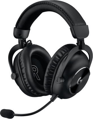 Fekete gamer headset mikrofonnal. Fekete háttér.