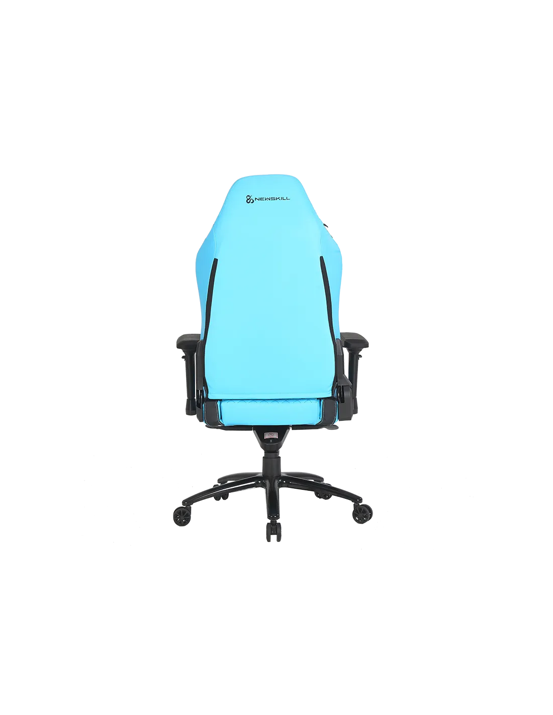Silla gaming azul y negra vista trasera. Respaldo curvo, con ruedas.