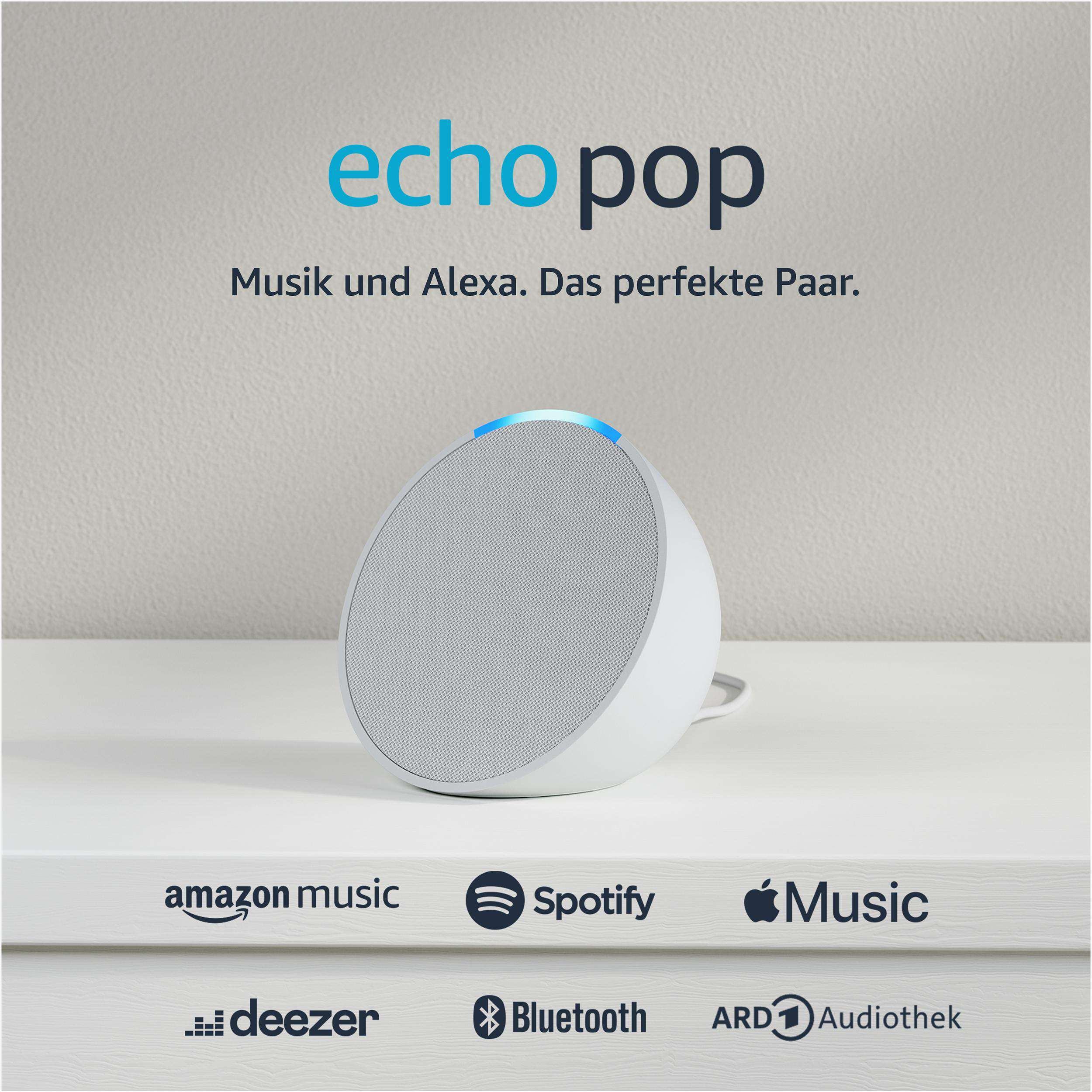 Weißer Amazon Echo Pop Lautsprecher mit blauem Licht. Zeigt Logos von Musik-Streaming-Apps.