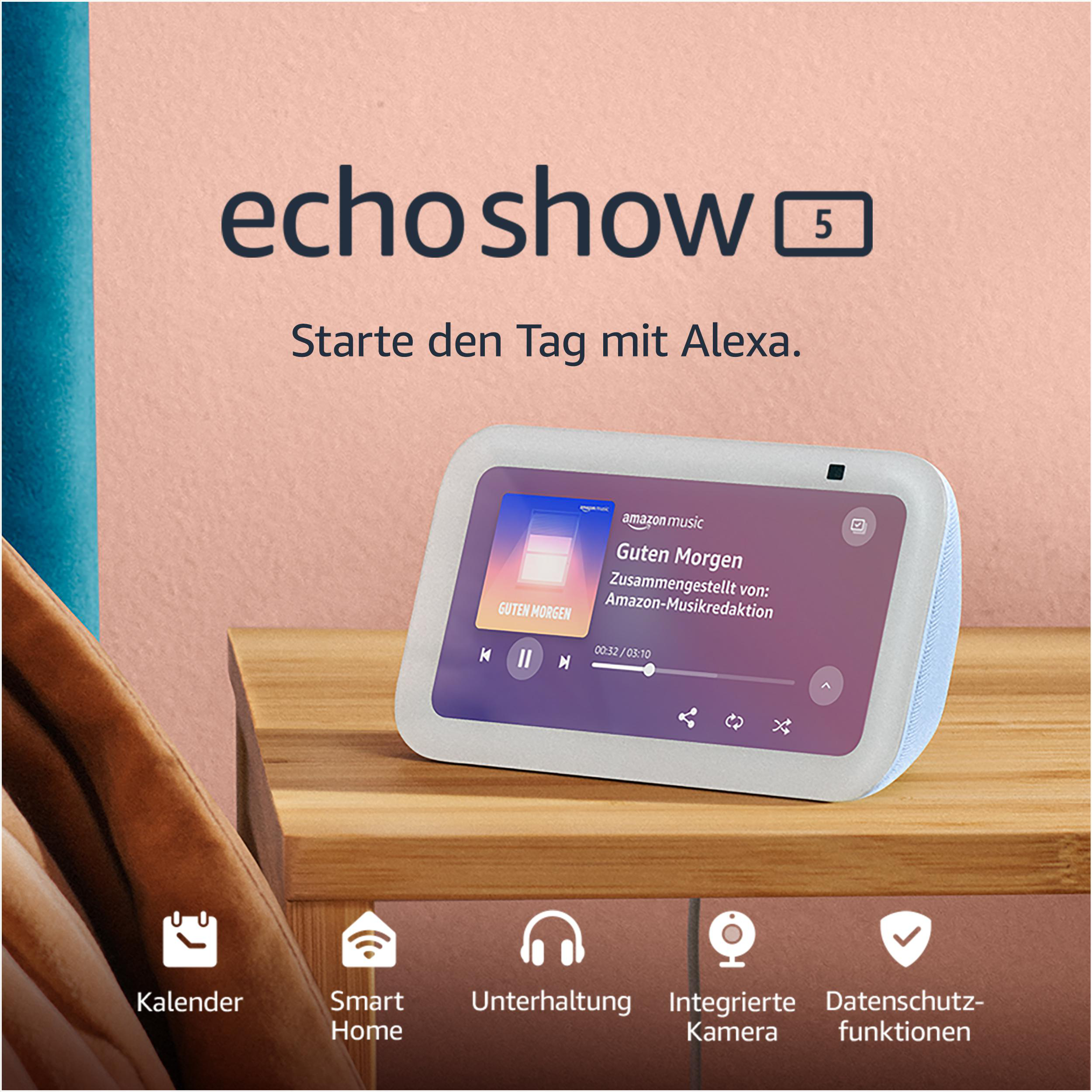 Ein weißes Smart-Display mit einem Amazon-Musikbildschirm. Symbole für Kalender, Smart Home und Datenschutz werden angezeigt.