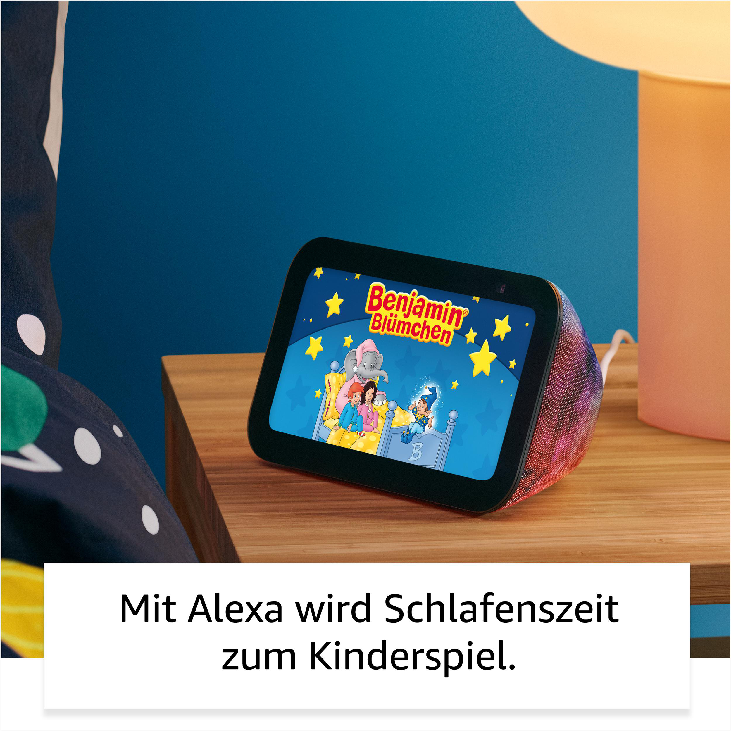 Smart Speaker zeigt Zeichentrickfilm; Botschaft: Alexa macht die Schlafenszeit einfach.