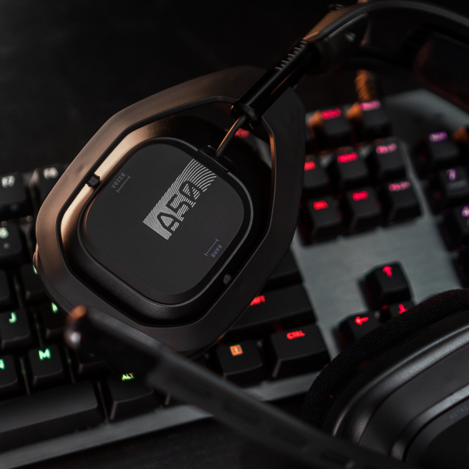 ASTRO GAMING HW 939-001676 ASTRO A50 WRLS + BASE STATION F/ PLAYST Over-ear Casque gamer Noir