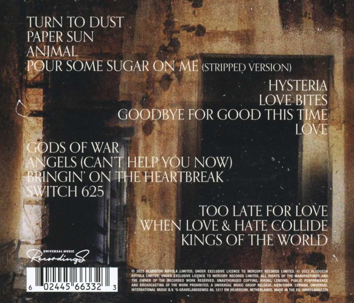 Achterkant van een cd-hoesje met songtitels, artiestinfo en copyrightdetails. Bruin getinte achtergrond.