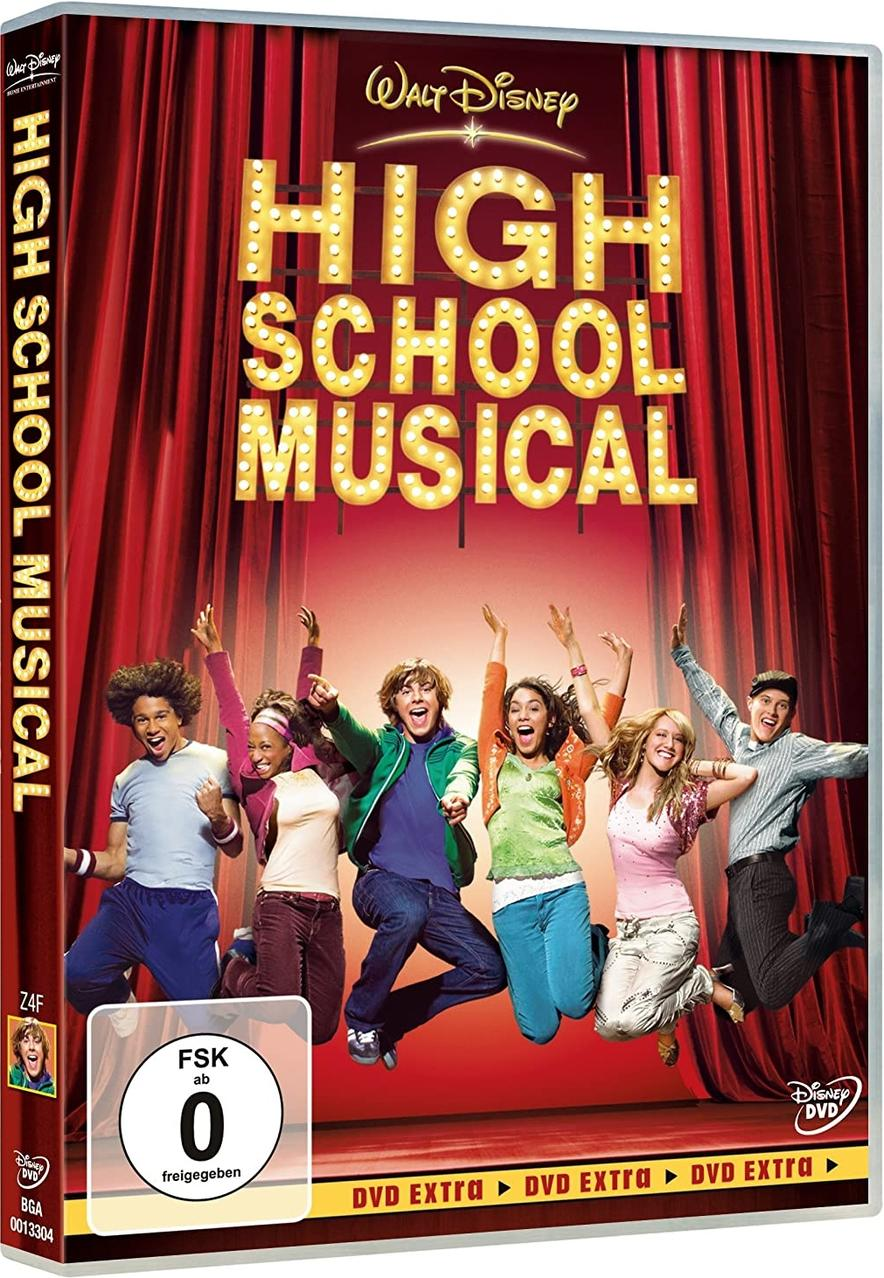 DVD-Cover von High School Musical mit springenden Darstellern. Roter Vorhang im Hintergrund. Disney-Logo.