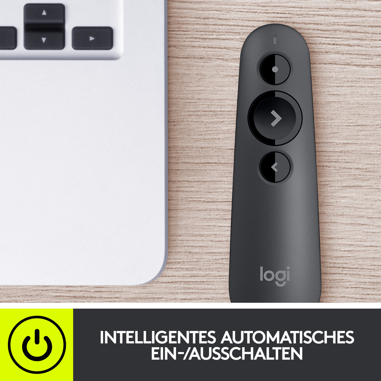 Schwarze Logitech Präsentationsfernbedienung. Tasten für Navigation und Ein-/Ausschalter.