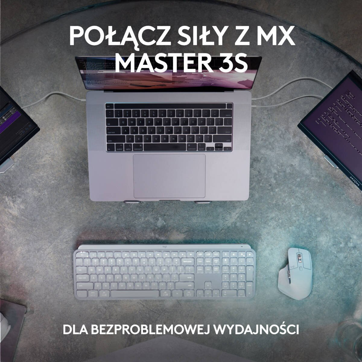 Widok z góry na laptopa, klawiaturę i mysz na szklanym stole z tekstem: POŁĄCZ SIŁY Z MX MASTER 3S.