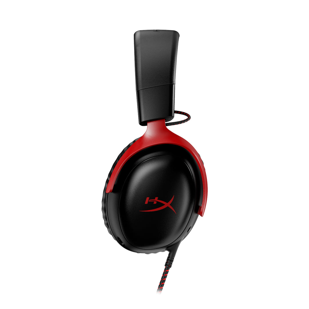 Fekete-piros HyperX headset. A fülkagylók feketék piros díszítéssel, a logó piros.