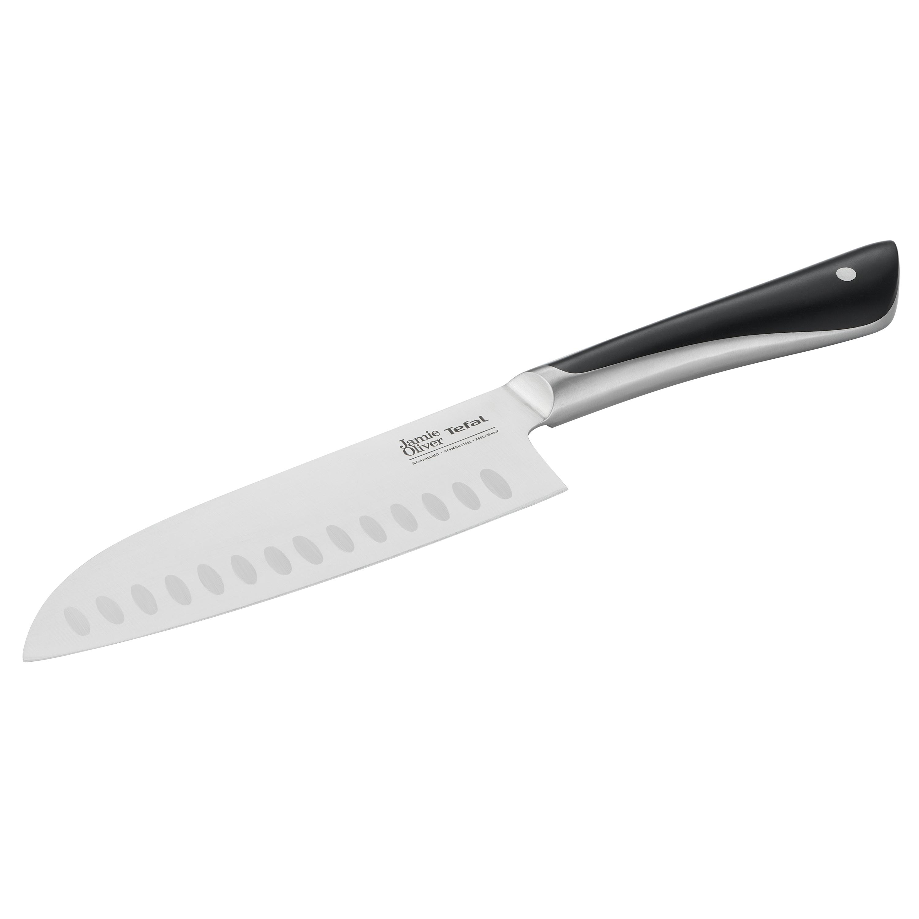 Ein Küchenmesser mit schwarzem Griff auf weißem Hintergrund.