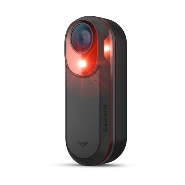 Fekete és piros Garmin kamera. Van rajta egy lencse, egy piros lámpa és a Garmin logó. A háttér fehér.