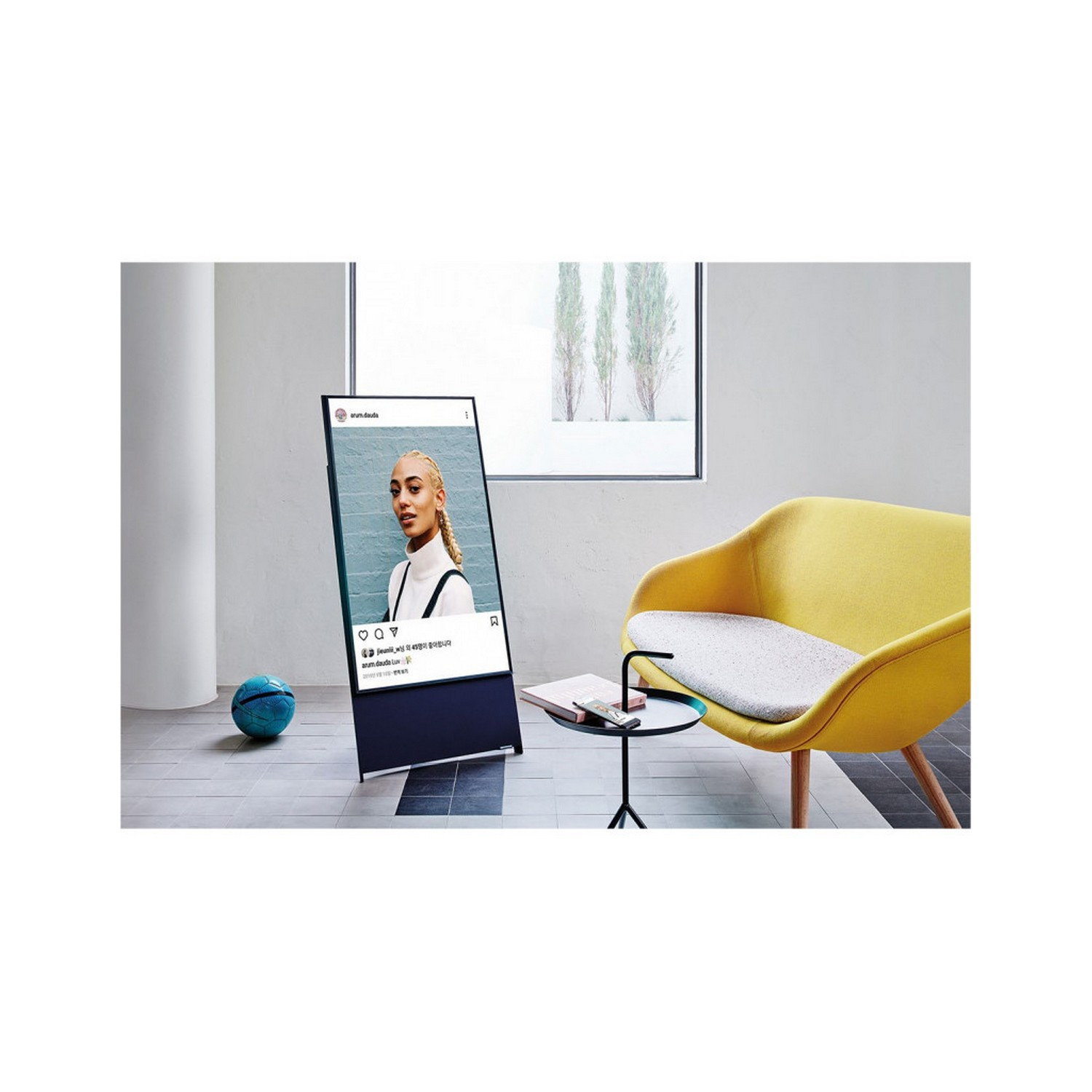 SAMSUNG The Sera 43" QLED 4K Smart TV QE43LS05BGUXXN (2023) - QLED 4K - TV QLED - 43 pouces