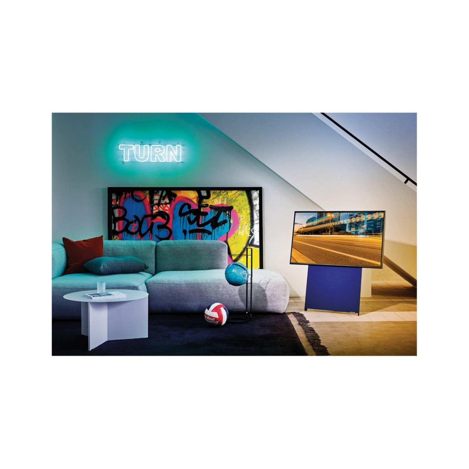 SAMSUNG The Sera 43" QLED 4K Smart TV QE43LS05BGUXXN (2023) - QLED 4K - TV QLED - 43 pouces