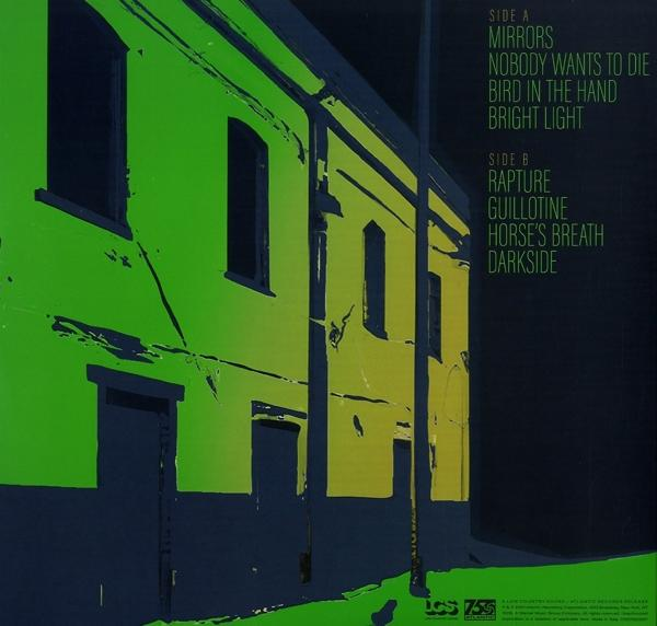 Albumcover, grün und blau. Titellisten und Credits auf der Rückseite eines Albums.