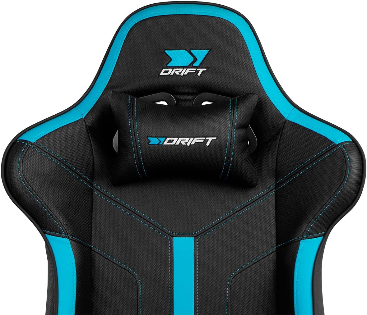 Primer plano de una silla gaming, negra y azul con la palabra 'DRIFT' en el reposacabezas.