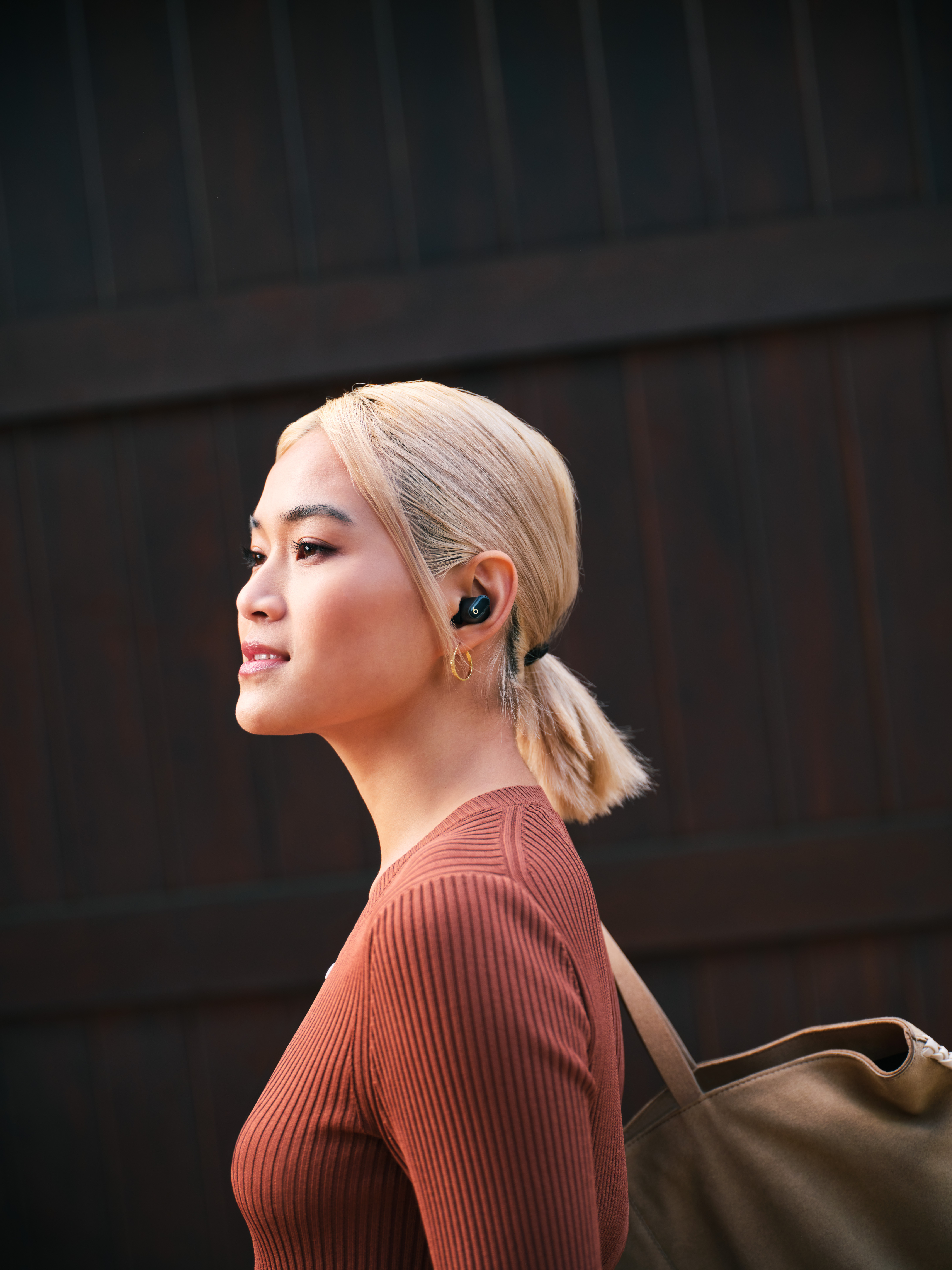 In-ear Kopfhörer BEATS Black/Gold + Buds Studio Wireless, True Bluetooth