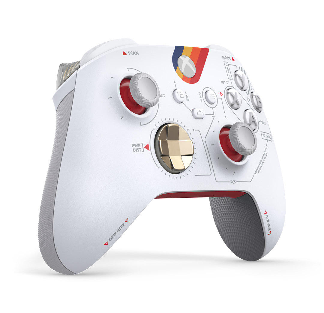 Weißer Gamecontroller mit bunten Knöpfen. Er hat ein Steuerkreuz und Knöpfe.