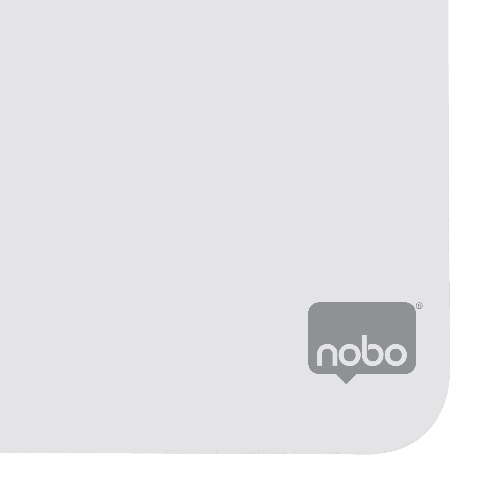 Világosszürke felület, sarkában egy kis szürke logó, a 'nobo' szó egy buborékban.