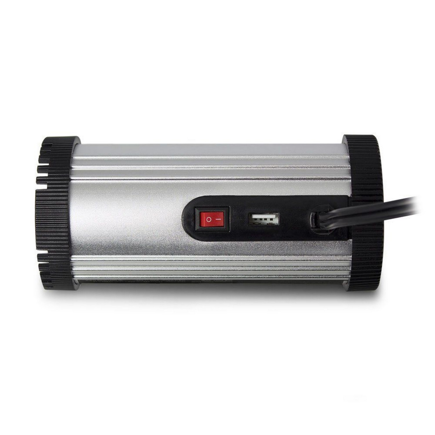 Een zilveren en zwarte voedingsadapter met een rode aan/uit-knop en USB-poort.
