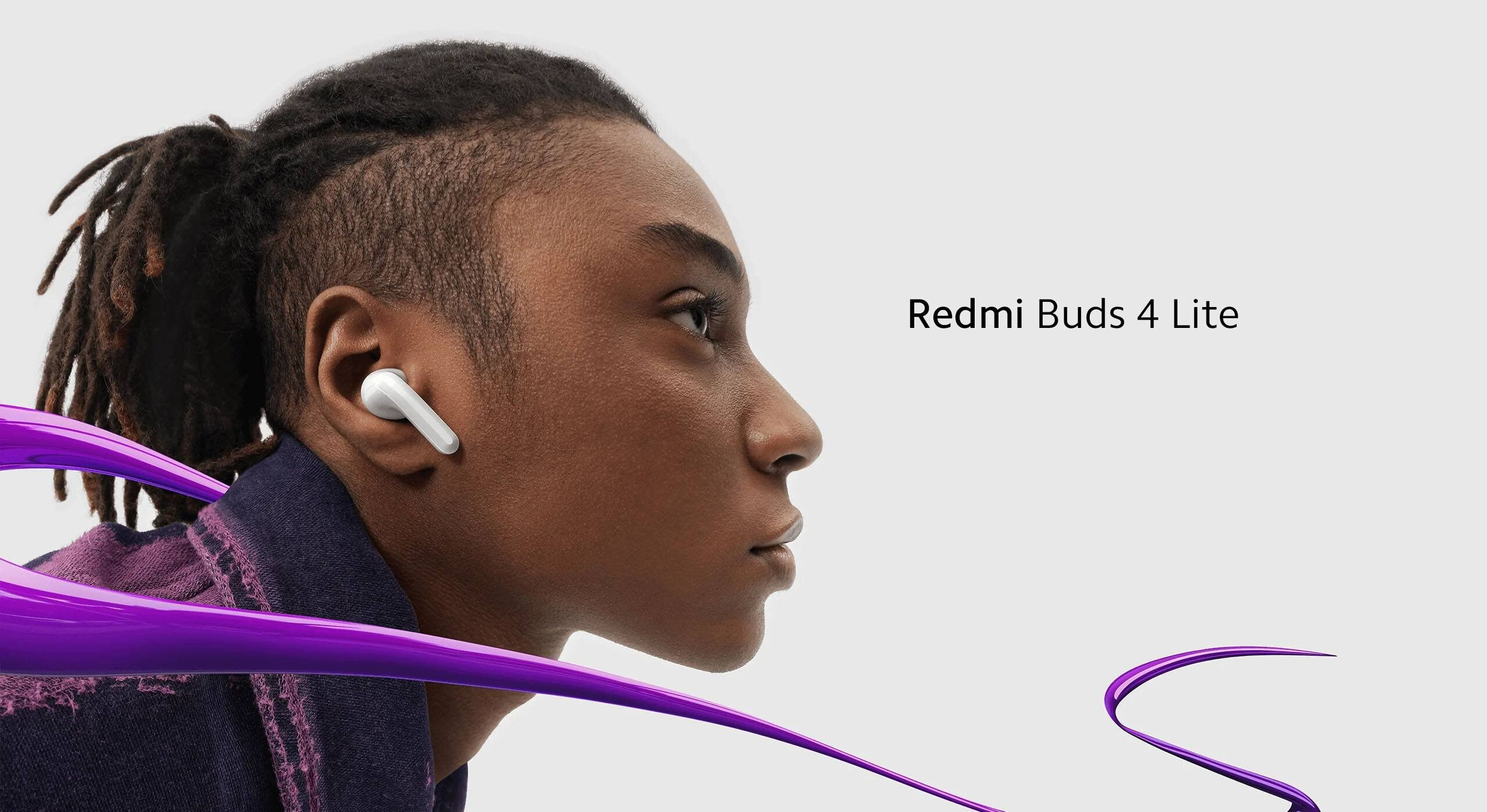 Osoba z dredami nosząca słuchawkę. Obecny jest tekst "Redmi Buds 4 Lite".