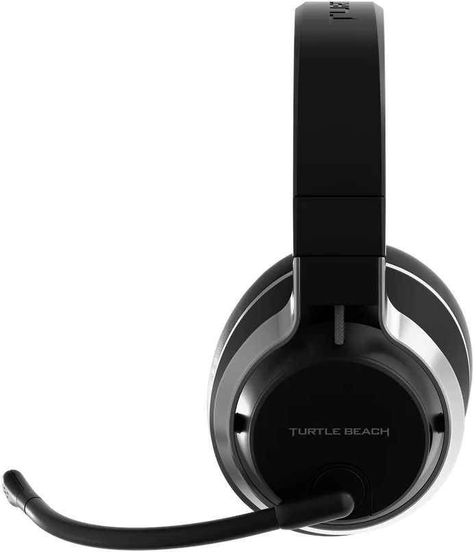 Casque Turtle Beach noir avec microphone, incliné. Le casque est sur fond blanc.