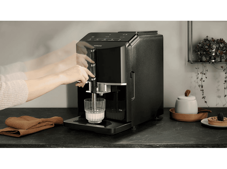 Siemens TF301E19 Kaffeevollautomat (Klavierlack schwarz, Keramik-Mahlwerk, 15 bar, integrierter Milchbehälter) — Foto 2 von 5