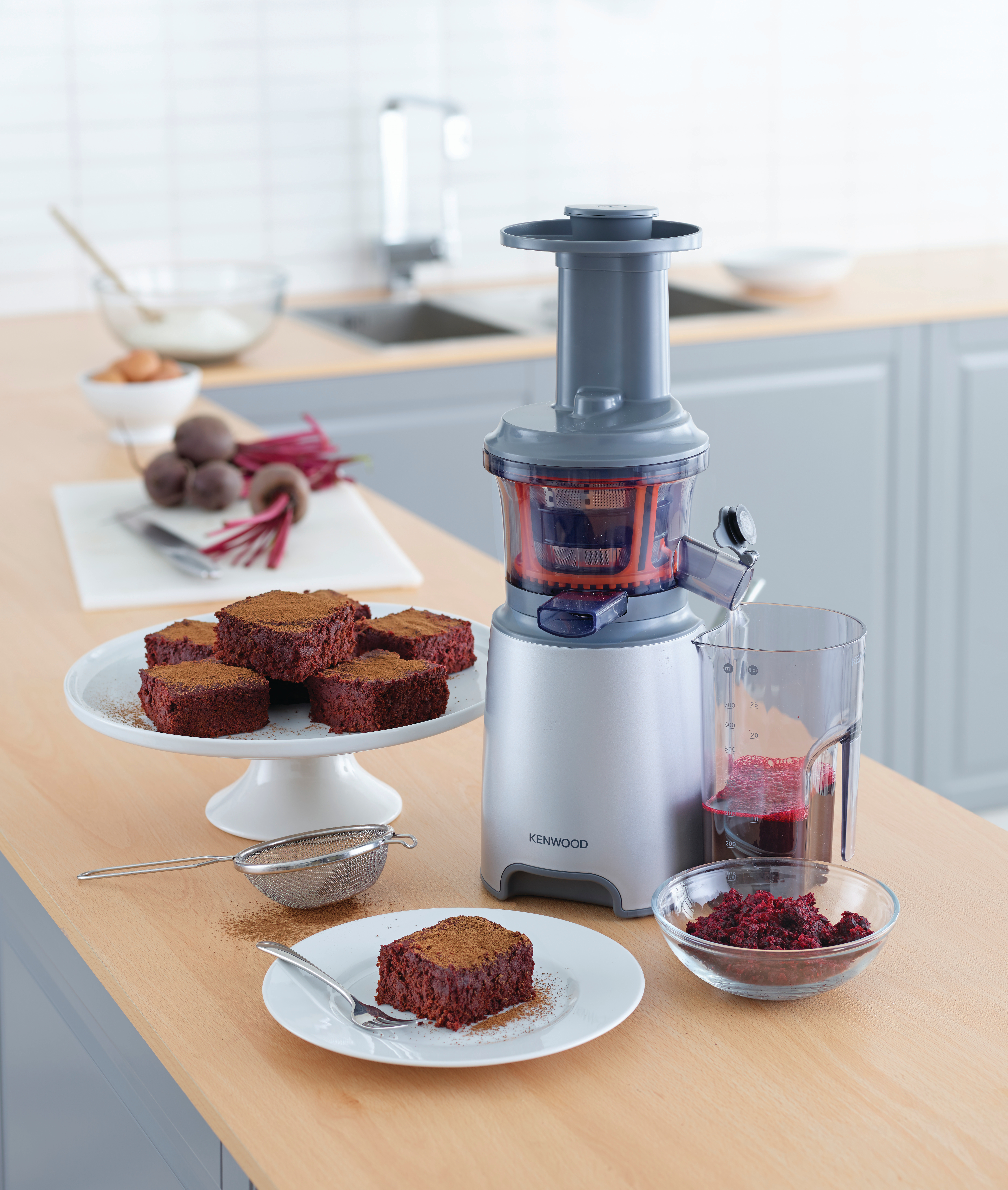 KENWOOD PureJuice JMP 600 SI Slow Juicer 150 Watt, Silber