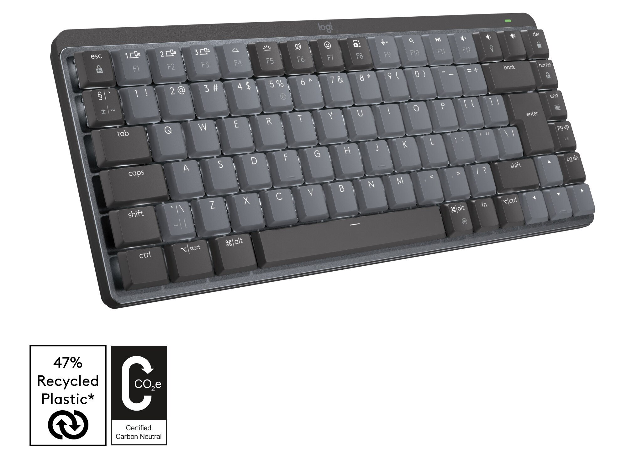 Ciemnoszara klawiatura Logitech. Pokazuje 47% plastiku z recyklingu i logo neutralności emisyjnej.