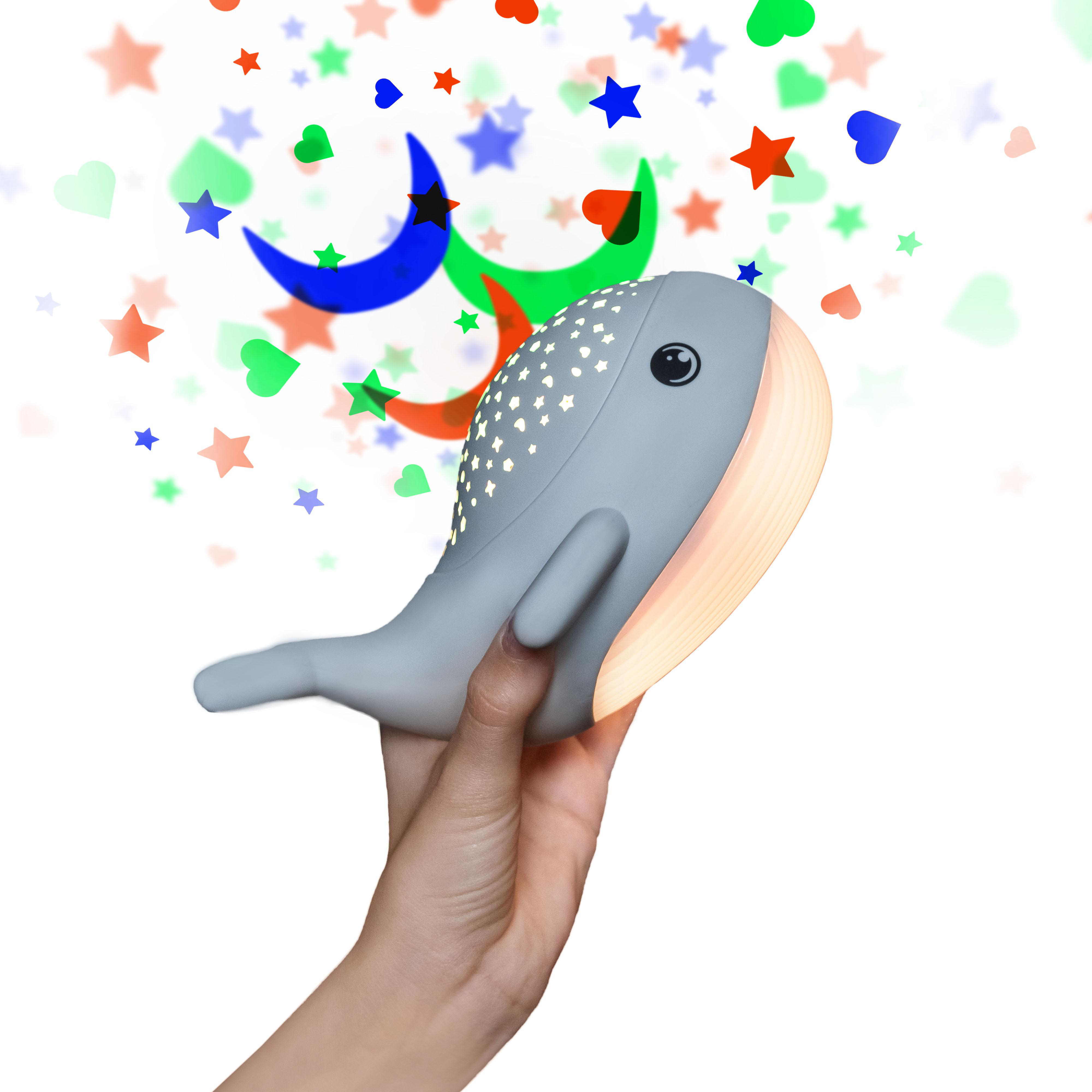 Wal-Nachtlicht, das von einer Hand gehalten wird, mit bunten Formen im Hintergrund.