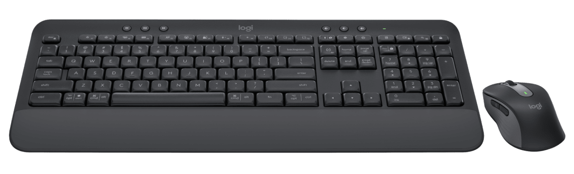 Fekete Logitech billentyűzet és egér készlet fekete háttéren. A billentyűzeten csuklótámasz van.