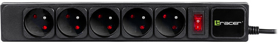 Czarna listwa zasilająca z sześcioma gniazdami, czerwonym włącznikiem i logo Tracer.