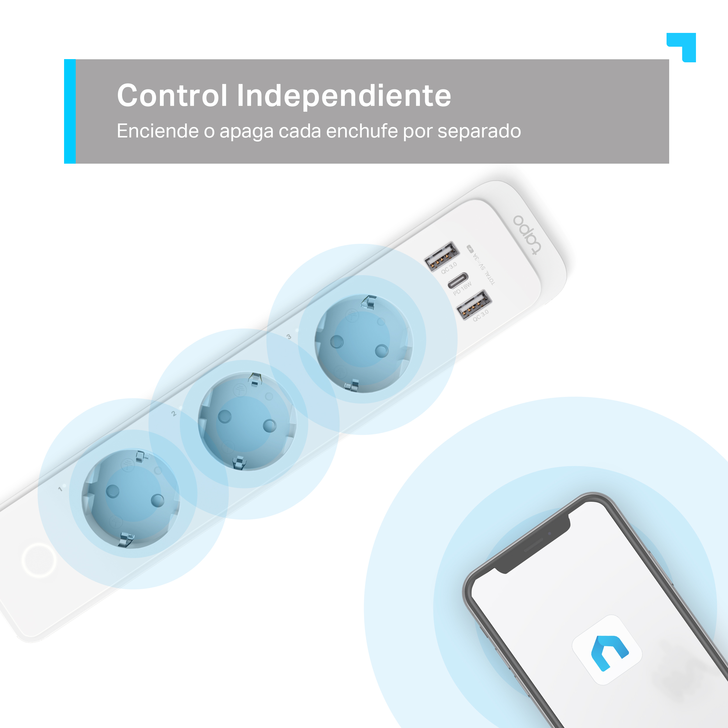 Regleta blanca con tres enchufes azules y un smartphone con un icono de casa en pantalla.
