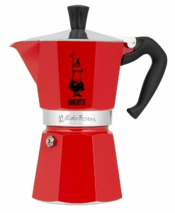 Piros Bialetti Moka Express kávéfőző, fekete fogantyúval és logóval.