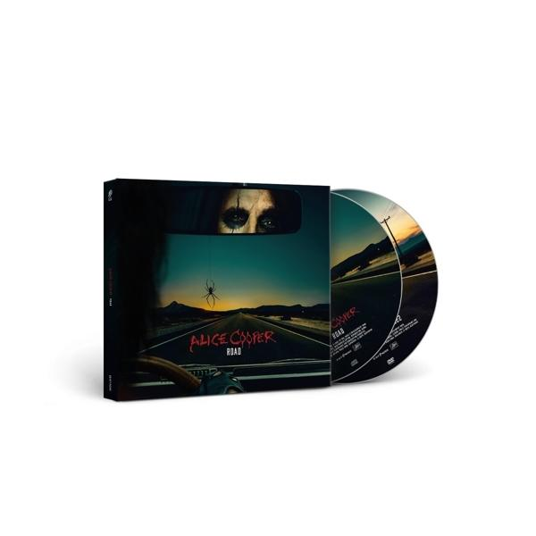 Alice Cooper 'Road' album borítója és CD-k. Sötét kép autó belsővel és pók reflexióval.