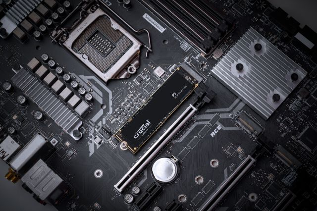 CRUCIAL P3 1000GB 3D NAND NVMe PCIe Gen3 M.2 Dahili SSD Siyah