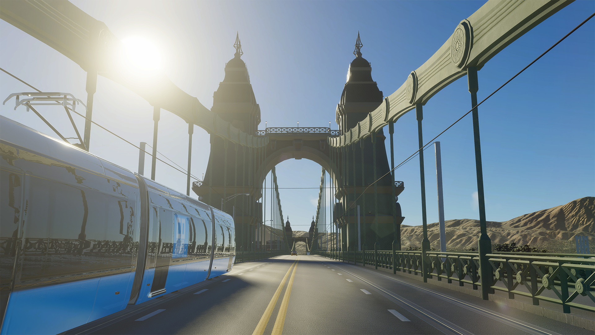 Eine Brücke mit Zug, Sonnenlicht im Hintergrund und blauem Himmel.