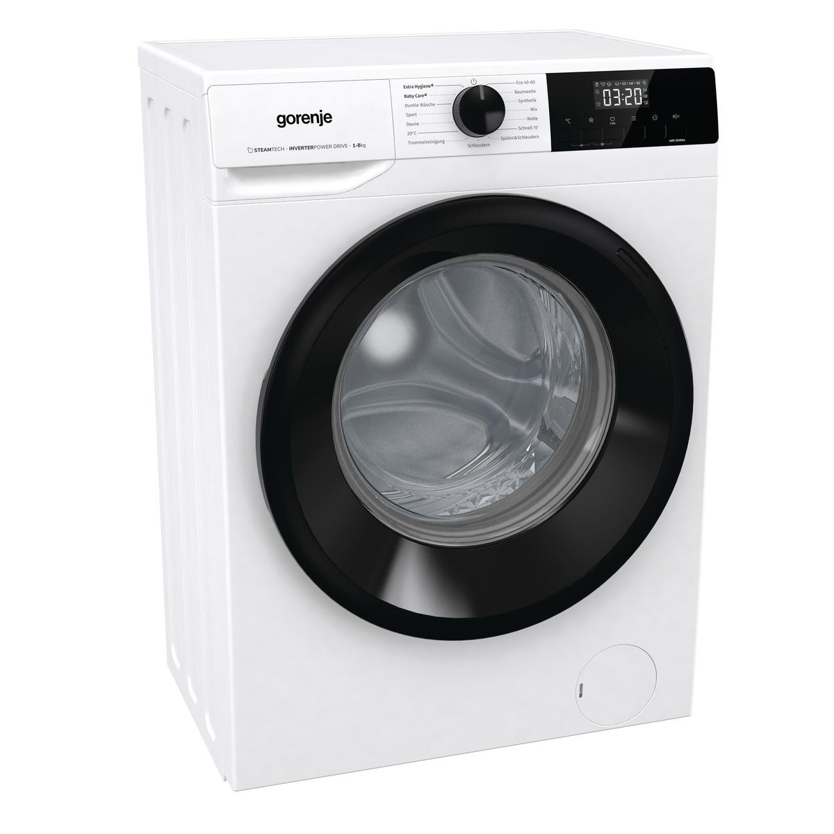 Eine weiße Gorenje Waschmaschine mit schwarzer Tür und Bedienfeld. Sie ist auf weißem Hintergrund abgewinkelt.