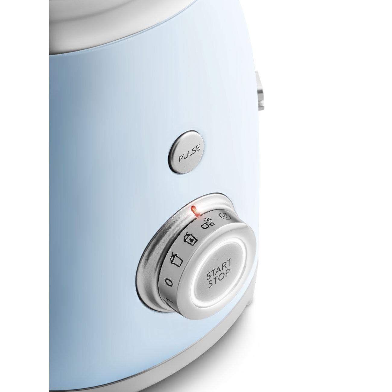 Hellblauer Delonghi Toaster mit Start/Stopp-Drehknopf und Impulstaste.